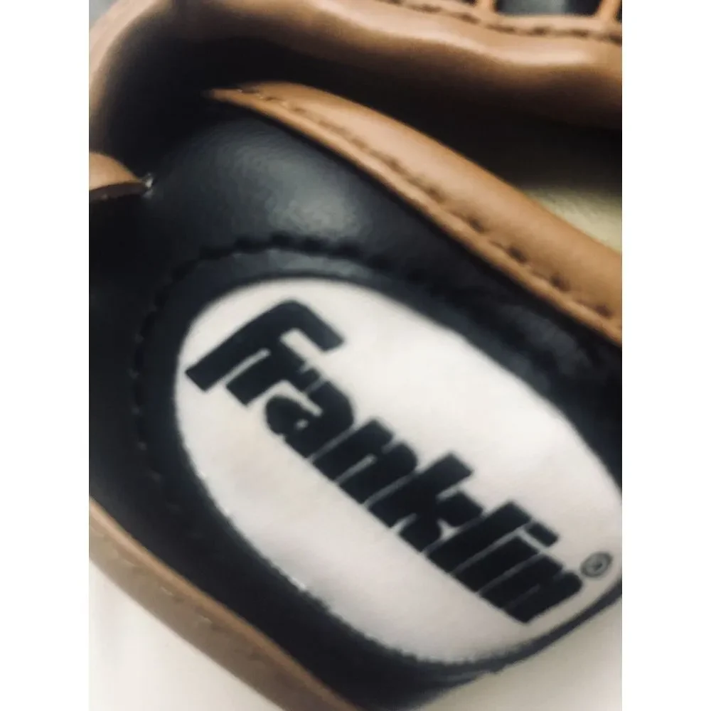 FRANKLIN‎ BASEBALL GLOVE Ready To Play Youth T-Ball 22705 8 1/2